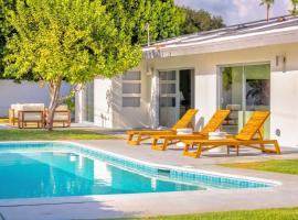 The Horizon Escape 5BR Villa with Private Pool, hotel em Palm Springs