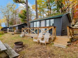 Studio Cottage #9 - Virginia Pine, hótel í Gravenhurst