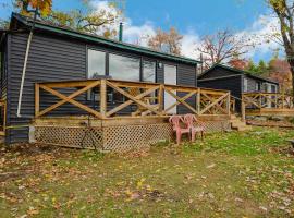 2-Bedroom Cottage #10 - Pitch Pine, hotel en Gravenhurst