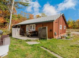 Pine Lake 3-Bedroom Cottage #12 - The Gallery, hotel em Gravenhurst