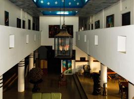 Hotel El Casino, hotel with parking in Casares