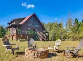 Hike and Unwind, Peaceful Wooded Retreat in Newport