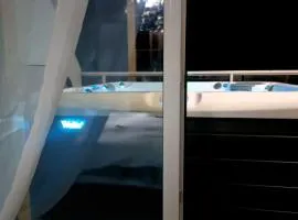 GLAMOUR VOX Private Jacuzzi