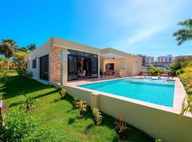 Luxury Cabarete Villa with Pool, AC, Starlink Internet & 24-Hour Security, hotel in Cabarete