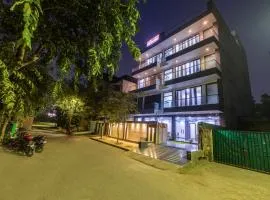 Hotel Aura Grand sector 63A Noida I Couple Friendly