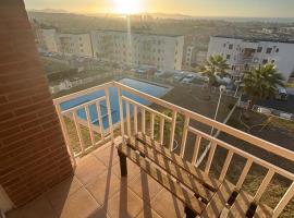 Acogedor Depto en zona tranquila La Serena, hotel en La Serena