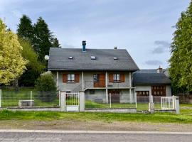 Gîte 6 personnes Chez Gaby โรงแรมในMontgreleix