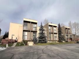 Summit House East 1 Bed Loft 2 Bath SHMB, hotel di Wheeler Junction