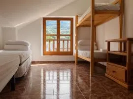 Cama Hab Compartida - Albergue Tritón Villanúa