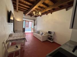 The Old Town in Villefranche Sur Mer, hotel in Villefranche-sur-Mer