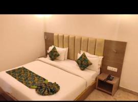 Royal home stay, hotel v destinaci Morádábád