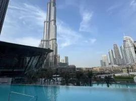 Elegant High-Rise Escape with sea view by SoleaStay