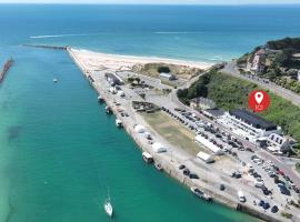 Appartement calme et lumineux au cœur de Carteret, hotel i Barneville-Carteret