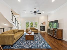 Highland Park, Oak Lawn Dallas Townhome, hotel in Dallas