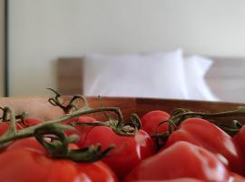 Marietta's Luxury for 5, Hotel in Peraia