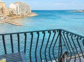 Panoramic Sea Views 3 Bedroom Apartment in St Julians S13