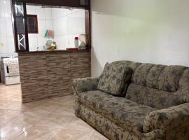 Casa simples e aconchegante em Unamar - Cabo Frio, hotel in Tamoios