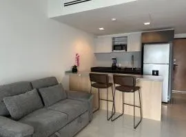 Moderno departamento con vista a Santa Lucía, Mty