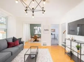 Downtown Walkable - 2 bed 1 bath King Bed