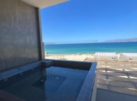 Private jacuzzi Ocean View Condo, hotel in La Ventana