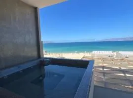 Private jacuzzi Ocean View Condo