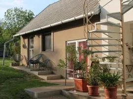 Apartments in Balatongyörök 34590