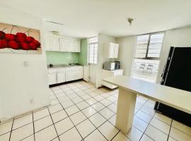 Casa Amplia Luminosa Aud GNP Estadios Fuertes, hotel u gradu San Aparicio