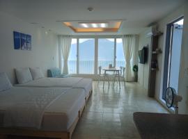 Melodia Pension, villa in Geoje