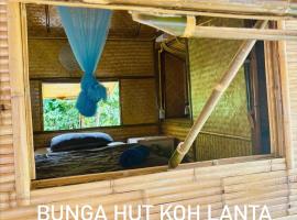 Bunga Hut Koh Lanta, hotel en Ban Not (1)