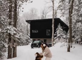 Zen House 3 - Villas & Spa, hotel in Morin Heights