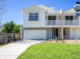 Camellia - Pet Friendly - 3 Min Walk to Centre of Berry, hotel in Berry