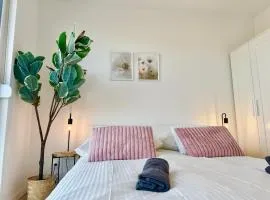 Modern Apartment with Balcony near Vienna