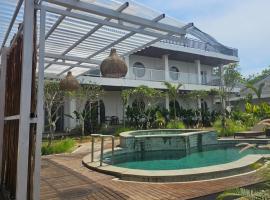 BBC Suites and Garden, hotel in Uluwatu