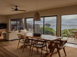 Cooinda - on the beach - Bicheno