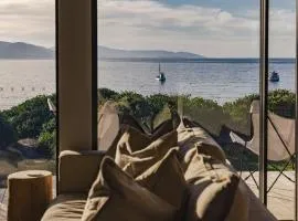 Cooinda - on the beach - Bicheno