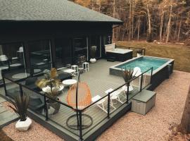 Zen House 4 - Villas & Spa, Hotel in Morin-Heights