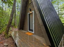 Creekside - Camping Cabin Retreat - RRG KY