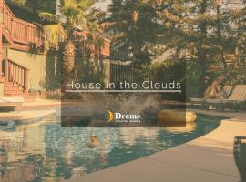 House in the Clouds, hotel v destinaci Redding
