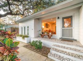 Midcentury Bungalow on Anastasia, Hotel in St. Augustine