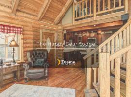 The Happy Bear Lodge, hotel in Shasta Lake