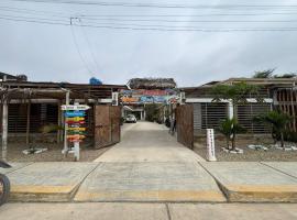 Hospedaje Ocasos- Restaurante Mar de brasas, hotel v destinaci Zorritos