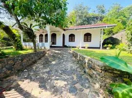 Coastal breezy bangalow