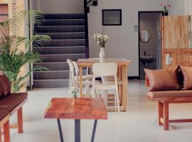 Ark Guesthouse โรงแรมที่สัตว์เลี้ยงเข้าพักได้ในปาย