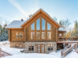 Fiddler Lake Resort Chalet 68 Deer with pool, hotel in Mille-Isles