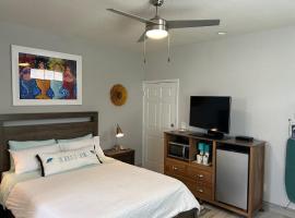 Sandy Toes Studio, hotel in Oceano