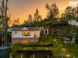 StayVista at Rustling Pine with Bonfire, BBQ & Lawn