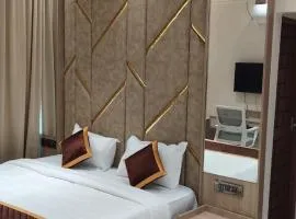 Munnar Peak Paradise