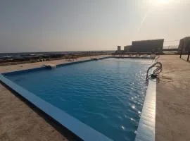 Roushan Resort