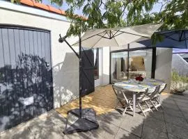 Charmante maison 7 couchages à 300m de la plage, parking et animaux admis - FR-1-777-45