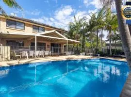 Water Lane - Swimming Pool - 4 Mins Walk to Bay